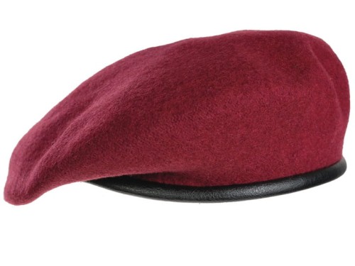 Beret harcerski bordowy
