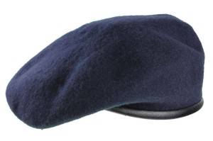 Beret harcerski granatowy